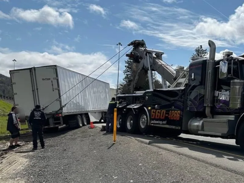 Grants Pass heavy towing